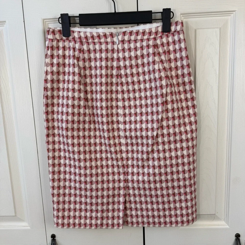 J. Crew Pink Geometric Scalloped Print Pencil Skirt Women’s Size 2 - Picture 5 of 9